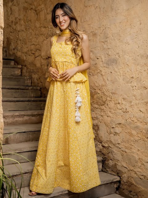 Buy Yellow Cotton Print Patola V Neck Lehenga With Peplum Top For Women by  Samyukta Singhania Online at Aza Fashions.
